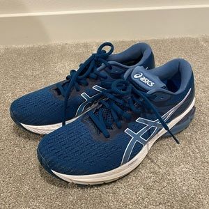 ASICS Women’s GT-2000 9 Currex Run Pro. 8.5 FlyteFoam Blue tennis shoes
